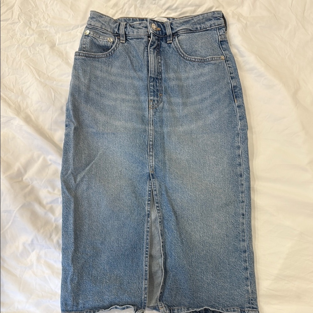 Zara Denim Midi Skirt | x small